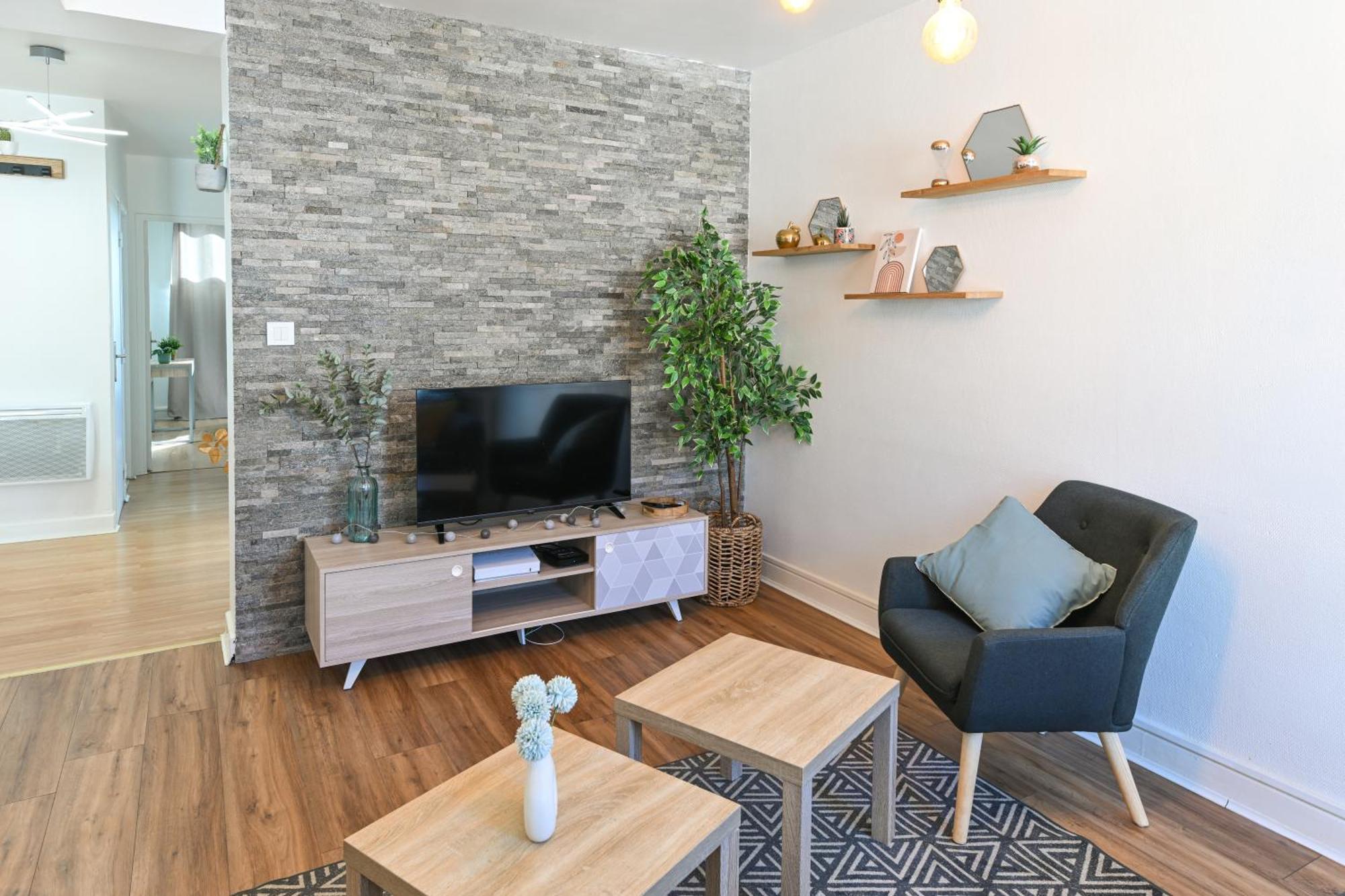 Grand Appartement Avec Balcon Hyper - Centre Tarbes Dış mekan fotoğraf