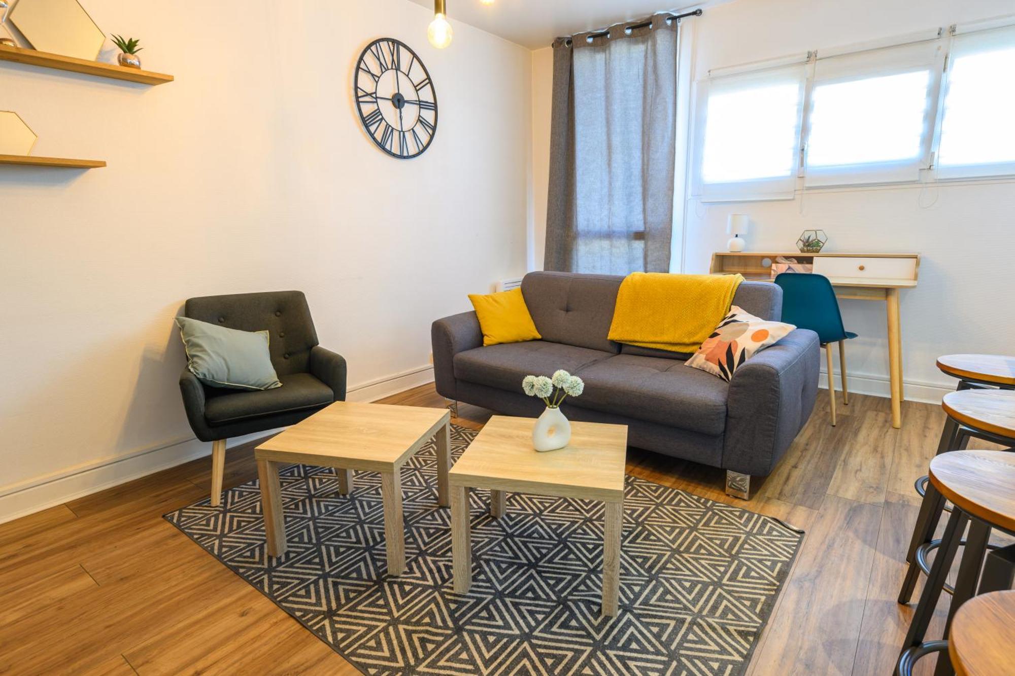 Grand Appartement Avec Balcon Hyper - Centre Tarbes Dış mekan fotoğraf