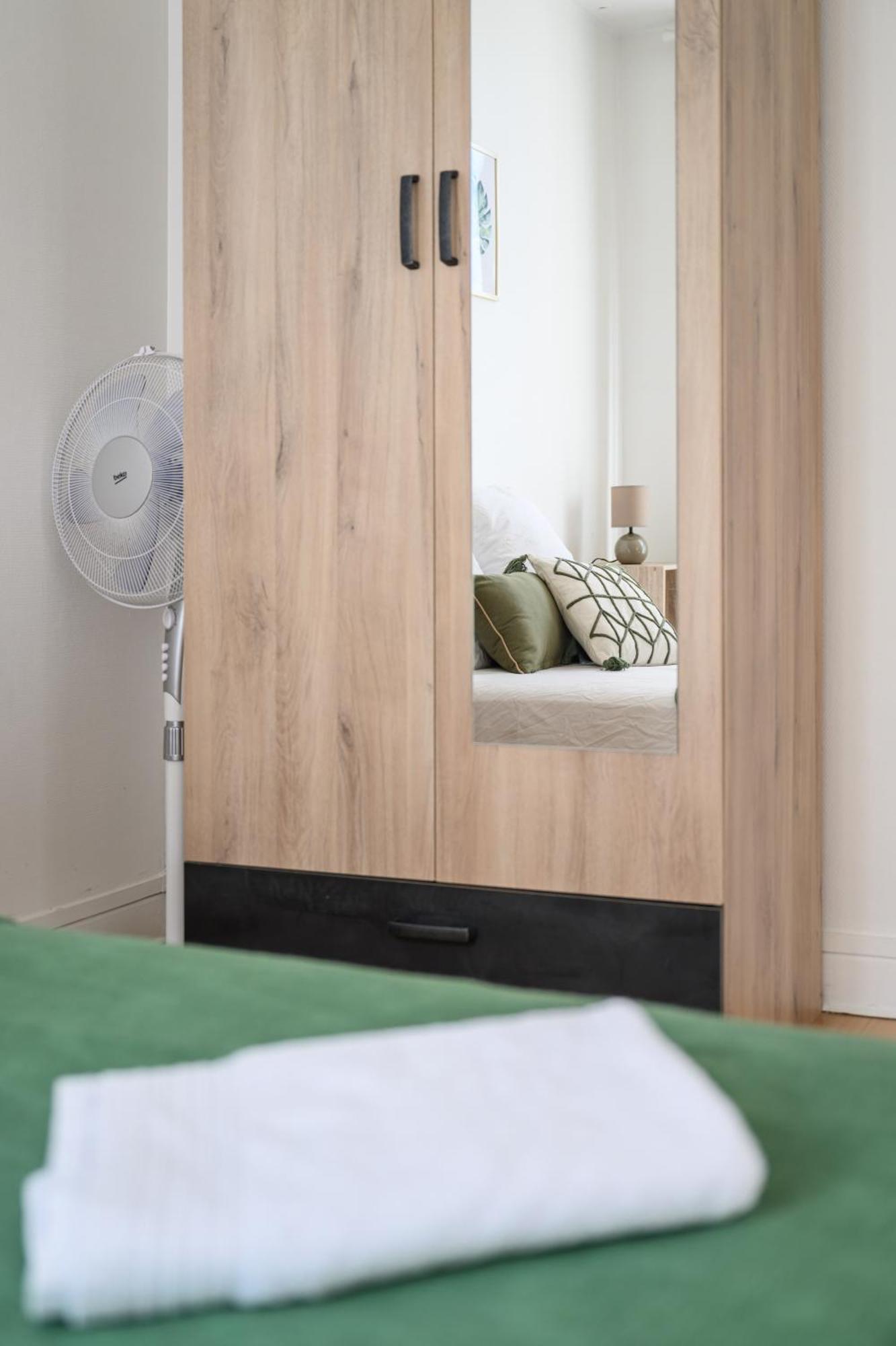Grand Appartement Avec Balcon Hyper - Centre Tarbes Dış mekan fotoğraf